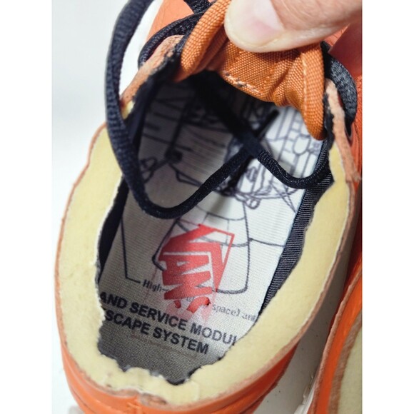 Athletic_Shoes